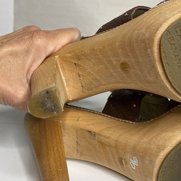 BANANA REPUBLIC Wood & Leather Chunky Heels - Picture 11 of 13